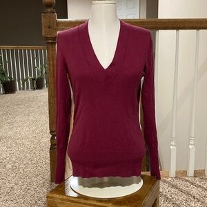 Banana RepublicSilk Cotton Cashmere V-Neck Sweater - Deep Red